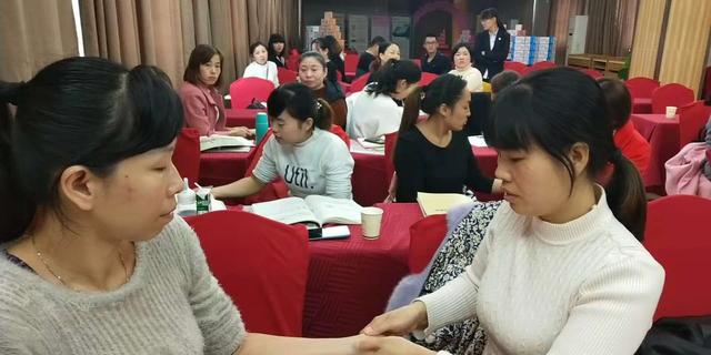众道妙方第142届、144届小儿推拿高级技能研修班同步结业