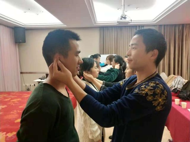 众道妙方第142届、144届小儿推拿高级技能研修班同步结业