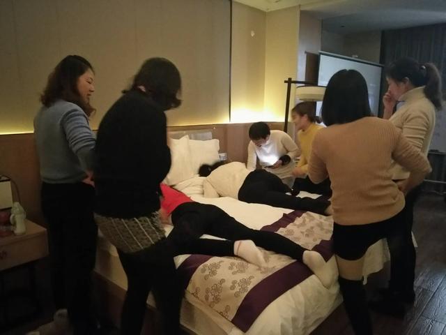 众道妙方第174届高端产后修复班,175届、176届儿推班结业了