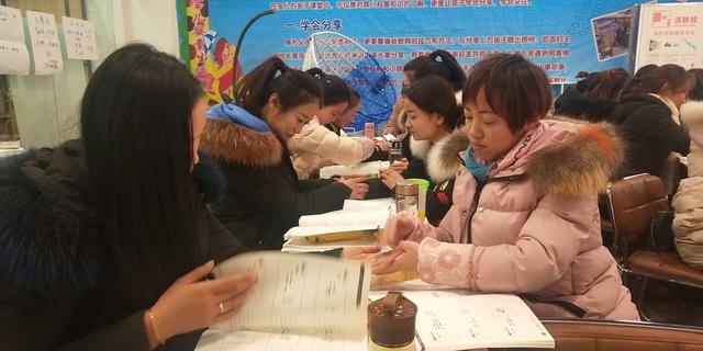 众道妙方第174届高端产后修复班,175届、176届儿推班结业了