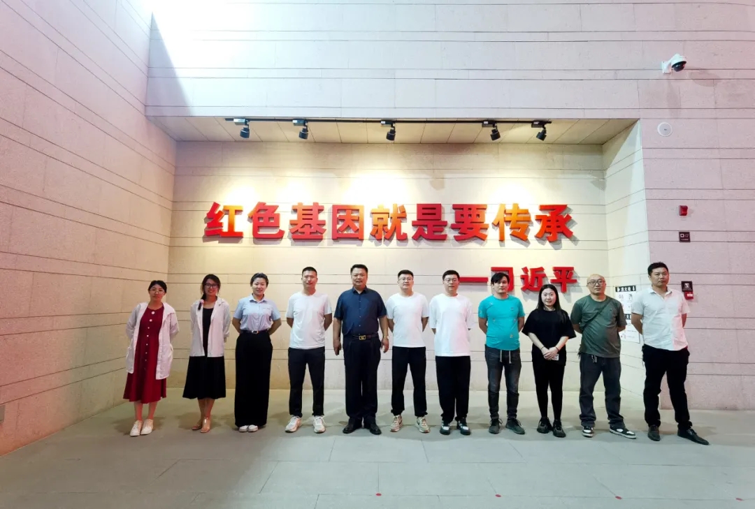 参观 (7).jpg